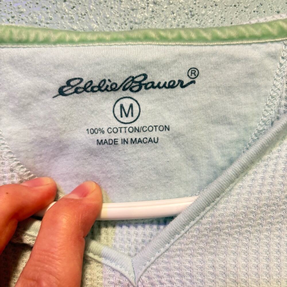 Eddie Bauer Women’s Light Blue Fitted Long Sleeve Hooded Shirt Size M - Picture 3 of 8